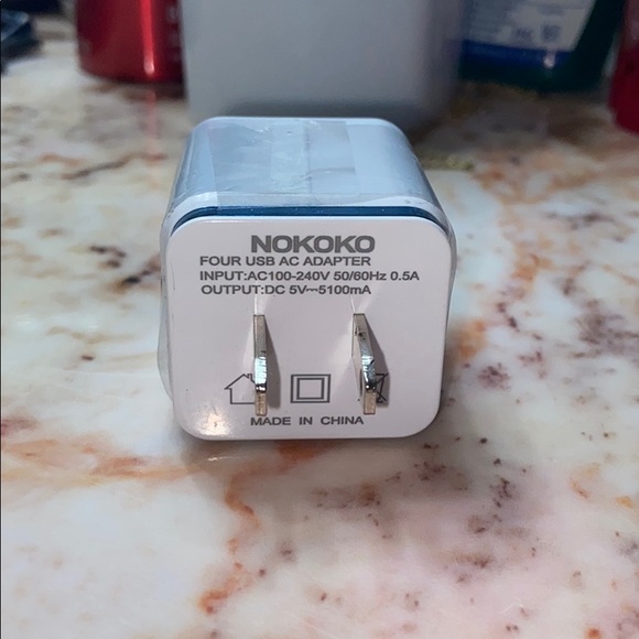 Four USB AC Adapter - Picture 2 of 3